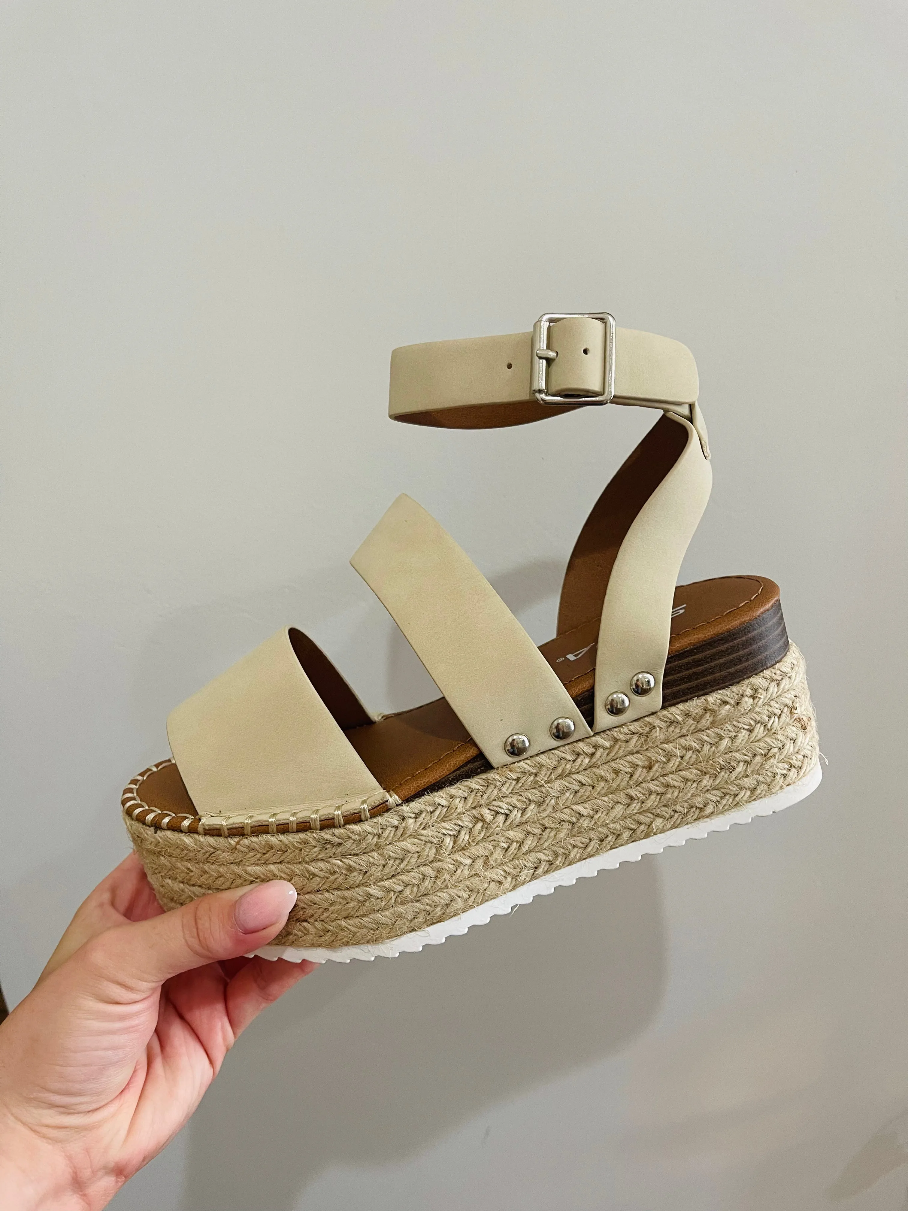 Bone Platform Sandal